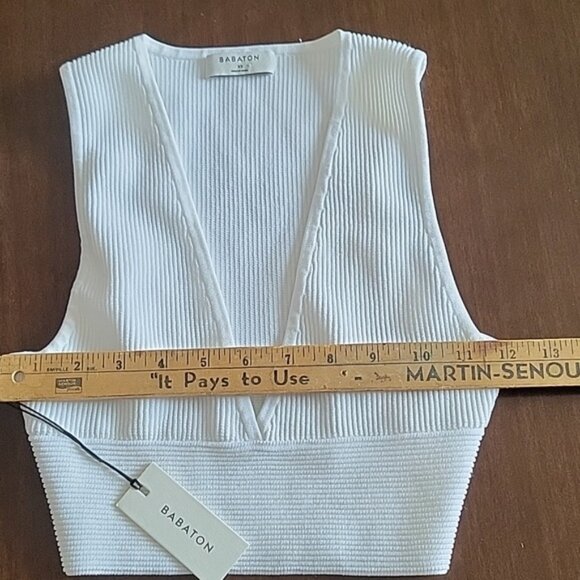 Aritzia Babaton Scult Knit Deep V White Sleeveless Fitted Crop Tank Top - Picture 14 of 14